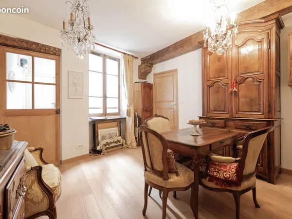 Appartement et grande annexe Marais Paris 4e