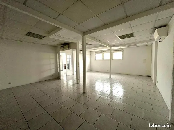 Bureaux 79 m² LE CANNET