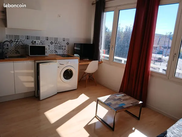 T1 32 m² refait à neuf près UTBM, IUFM lycée G. Tillion