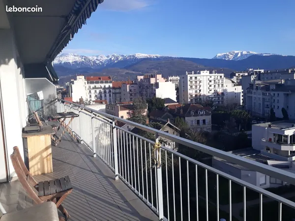 Grand appartement 96 m2 vue magnifique sur les massifs