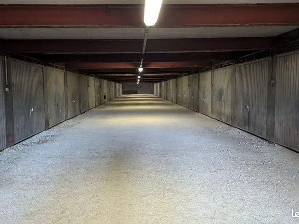 Garage - tertre