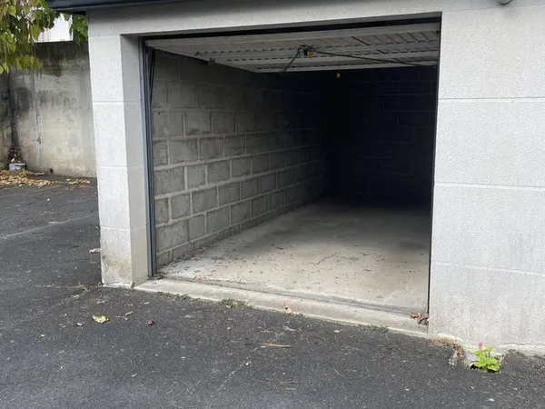 Stationnement Vente Angers 13500€