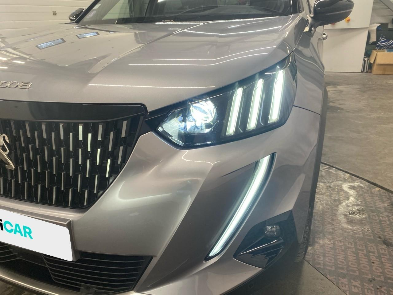 Peugeot 2008 puretech 130 s&s eat8 gt — photo 29