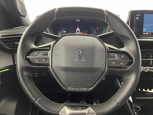 Peugeot 2008 puretech 130 s&amp;s bvm6 — photo 23
