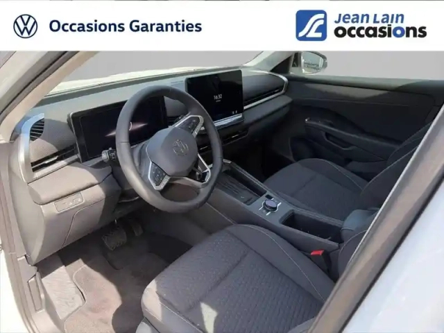 Volkswagen T-Roc 1.5 etsi evo2 hybrid 116 ch dsg7 — photo 13