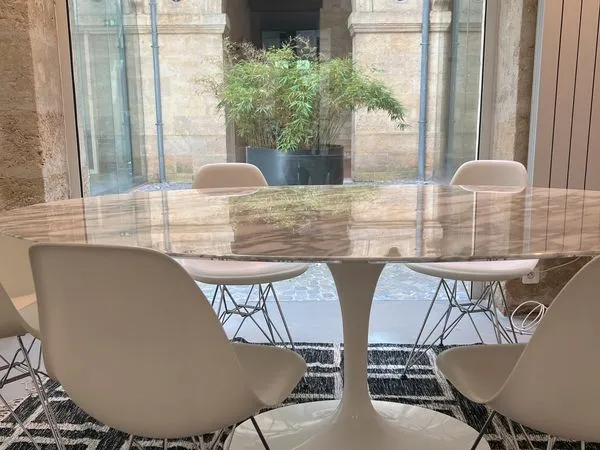 Superbe bureau ou appartement 178 m2 à Bordeaux Quinconces