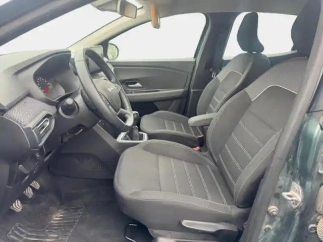 Dacia Sandero 1.0 tce 90ch journey — photo 14