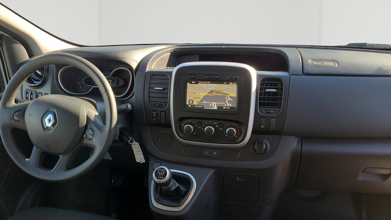 Renault TRAFIC FGN L1H1 1200 KG DCI 120 — photo 9