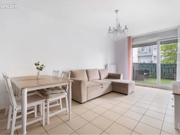 Appartement T3 Bron Route de Genas