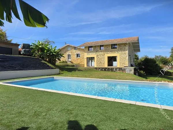 Propriété 9 pièces 294 m²