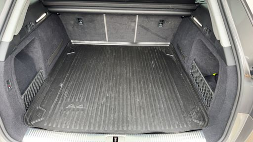 Audi A4 Avant 40 2.0 TDi Mild hybrid S Tronic7 204 Quattro - Avus – 2021 – 140273 km – Hybride diesel – Boîte Automatique — photo 39