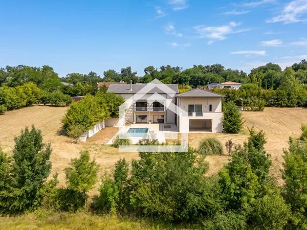 Bouliac (33) -- Signature architecturale, panorama exceptionn