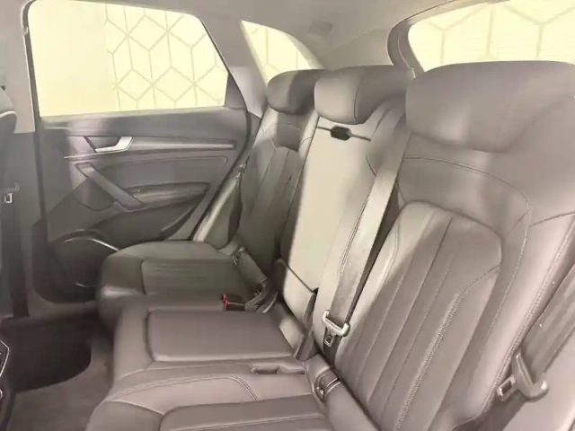Audi Q5 50 tfsie 299 s tronic 7 quattro — photo 34