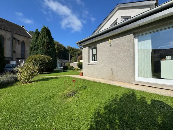 Studio 5 pièces 135 m²