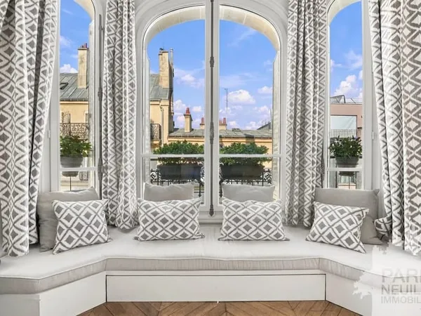 PARIS 17EME- BATIGNOLLES/ LEGENDRE- 4 PIECES/ 2 CHAMBRES + 1 DEBARRAS