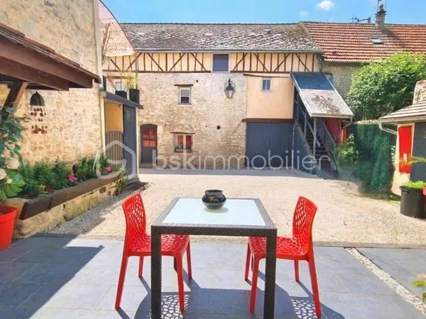 Maison 9 pièces 246 m²
