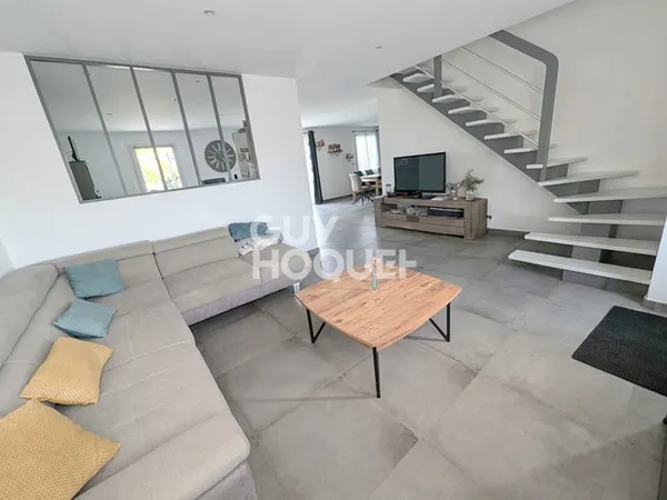 Maison Chemaze 5 pièce(s) 118 m2