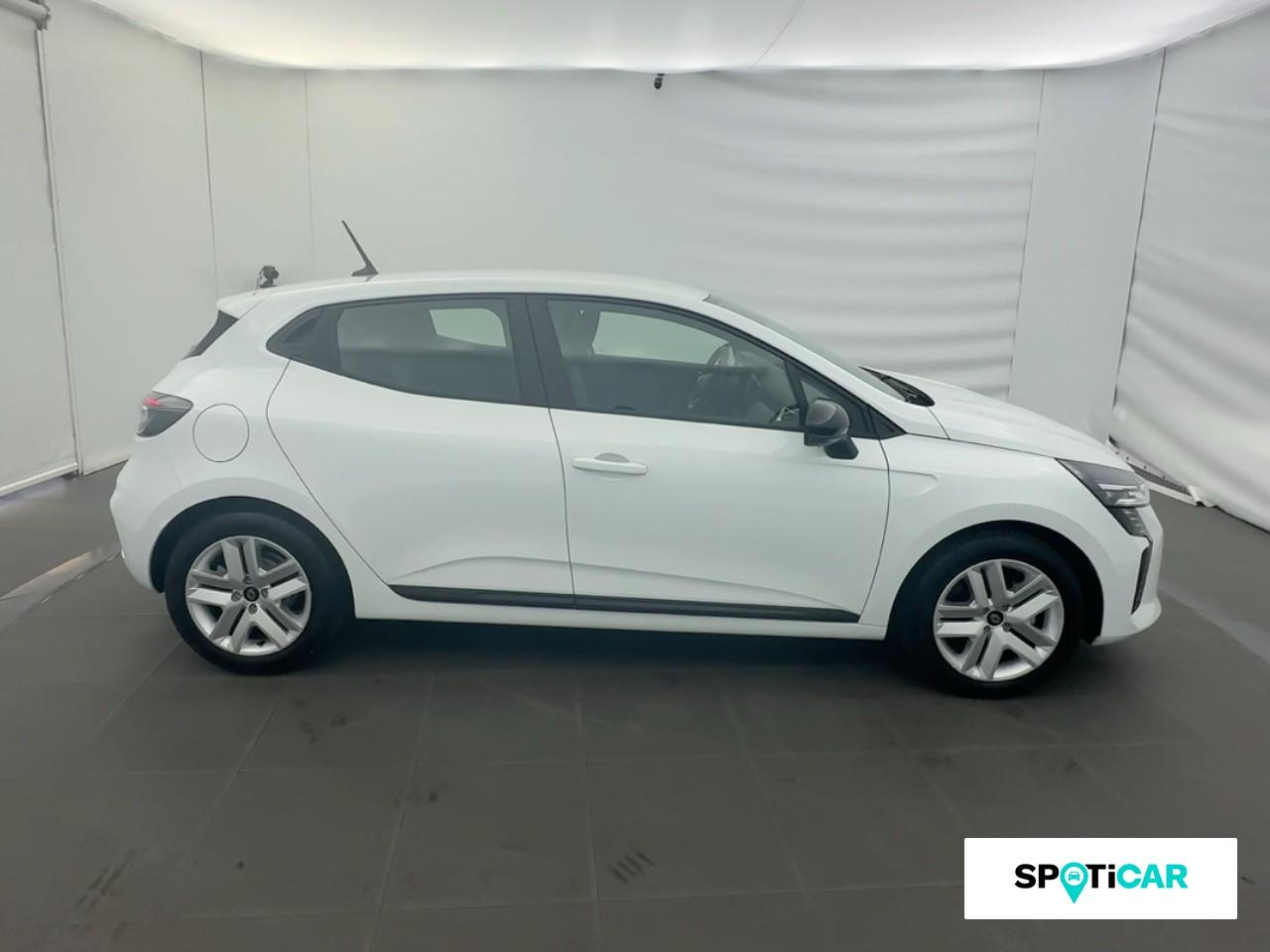 Renault Clio 1.6 e-tech 145ch full hybrid evolution - 24 — photo 4