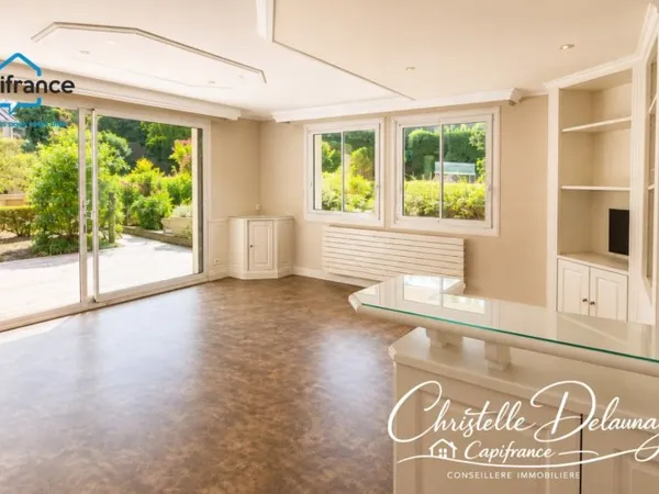 Appartement 6 pièces 183 m²