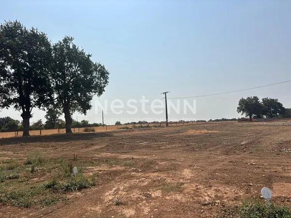 Terrain constructible à vendre à Étusson - Viabilisé libre de constructeur - D6097