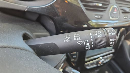 Opel Corsa 1.4 90 - Design 120 Ans – 2019 – 136739 km – Essence – Boîte Manuelle — photo 20