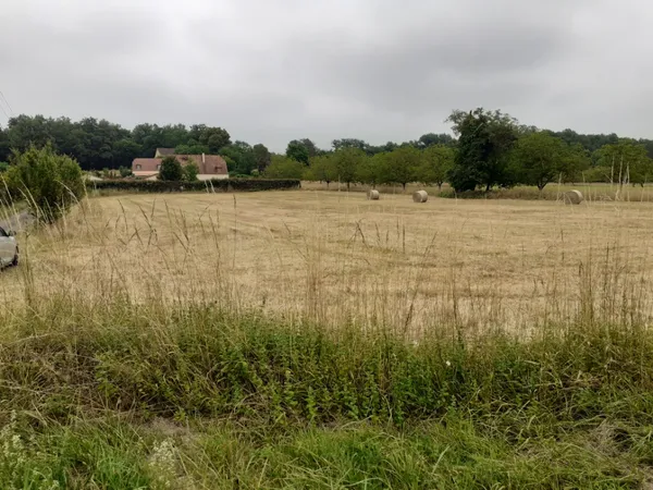 Terrain 2013 m²