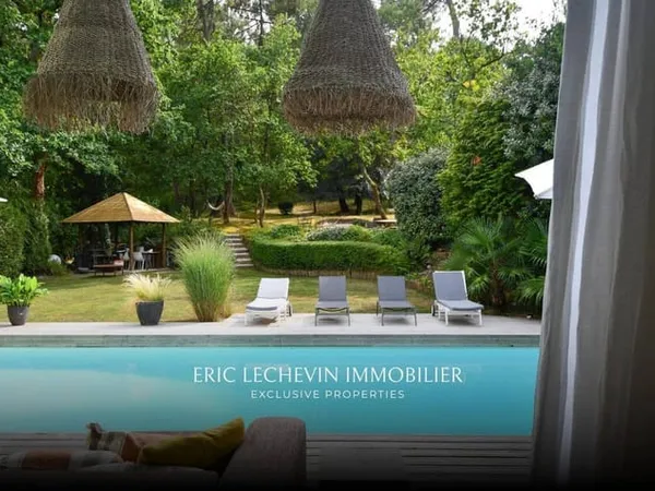 Villa 6 pièces 210 m²