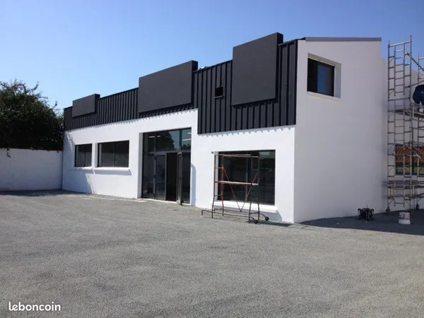🔥 Local commercial 360 m² - Emplacement n°1 - Dès 1 500 /mois - Direct propriétaire