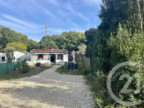 Terrain 542 m²