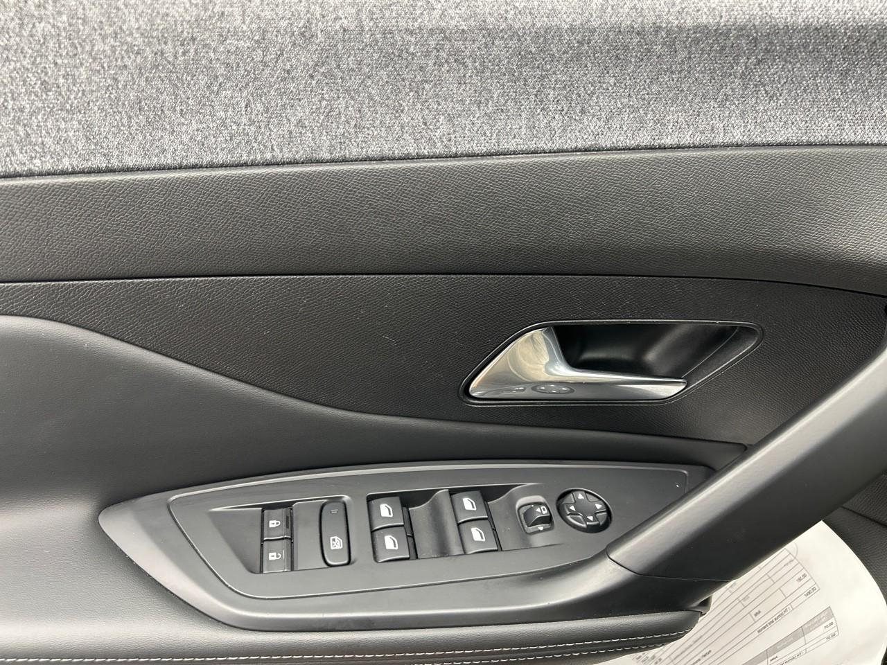 Peugeot 308 puretech 130ch s&s bvm6 allure pack — photo 32