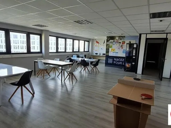Bureaux 200 m²