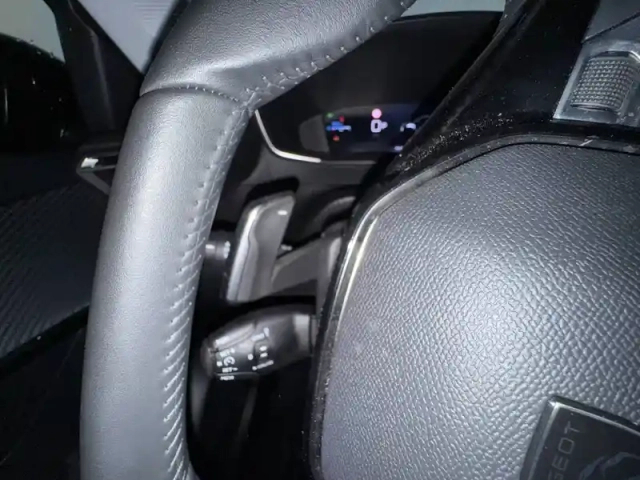 Peugeot 208 hybrid 100 e-dcs6 — photo 65