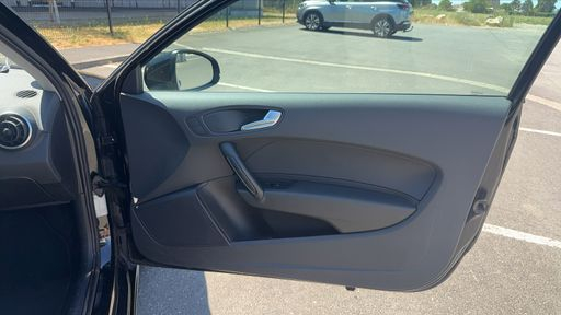 Audi A1 1.6 TDI 90 - Ambiente – 2013 – 158263 km – Diesel – Boîte Manuelle — photo 25