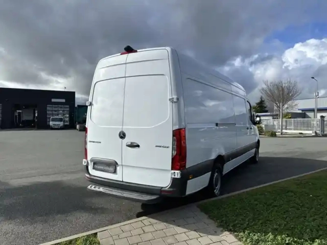 Mercedes Sprinter 315 cdi fourgon toit sureleve long — photo 5
