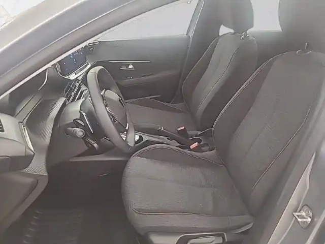 Peugeot 208 hybrid 110 ch e-dcs6 — photo 11