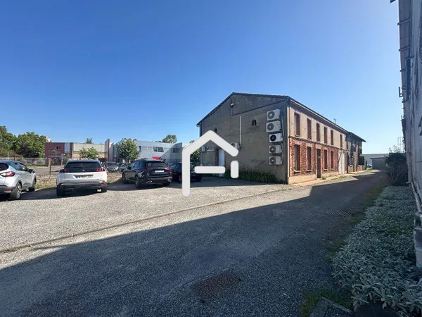 Local commercial 458 m²