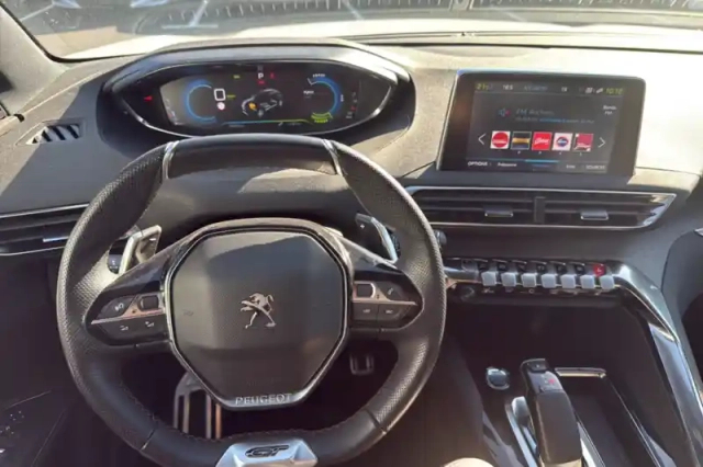 Peugeot 3008 hybrid4 300 e-eat8 — photo 80
