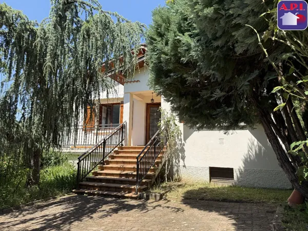 Maison 8 pièces 126 m²