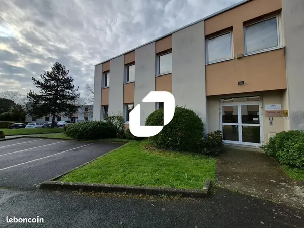 Local bureaux 301 m²