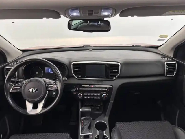 Kia Sportage 1.6 crdi 136 isg 4x2 dct7 — photo 9