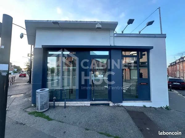 Local commercial 99 m² + 6 parkings privatifs - Amiens