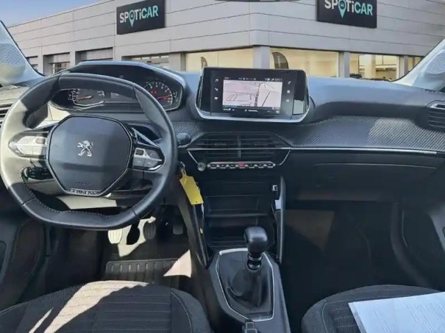 Peugeot 208 puretech 100 s&amp;s bvm6 style — photo 10