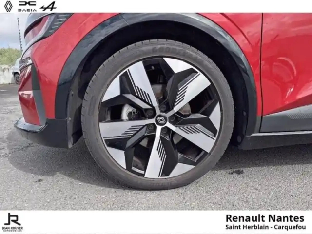 Renault Megane e-tech electric 220ch techno autonomie confort -24 — photo 9