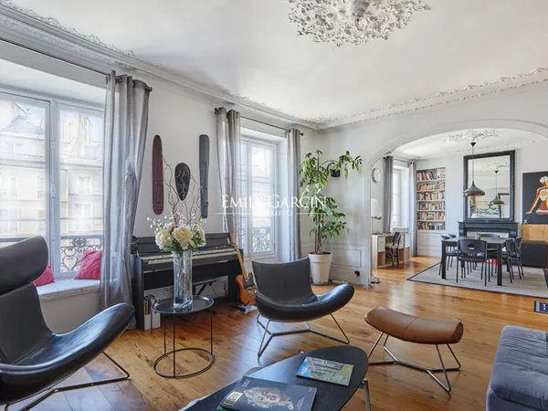 Vends t6 et plus - 138.25 m² - Paris