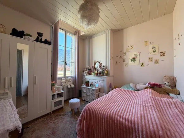 Maison en pierre de 5 pièces principales