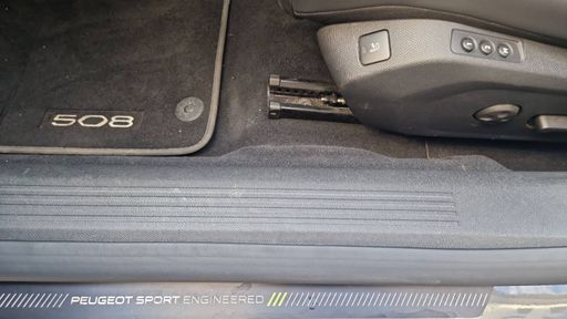 Peugeot 508 SW 1.6 PureTech PSE 360 Hybrid4 4WD EAT8 - Pse – 2022 – 120973 km – Hybride rechargeable – Boîte Automatique — photo 10