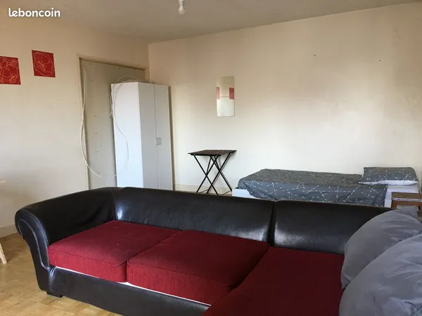 Chambre meublée à louer à Choisy le roi