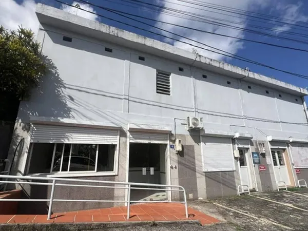 Bureaux 384 m²