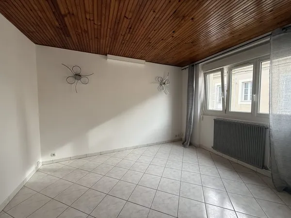 A LOUER - APPARTEMENT TYPE 2 - LE MANS LES QUAIS