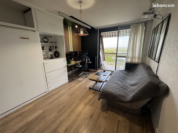 Studio meublé 23m² vue dégagée - loué 530/mois - Montrichard